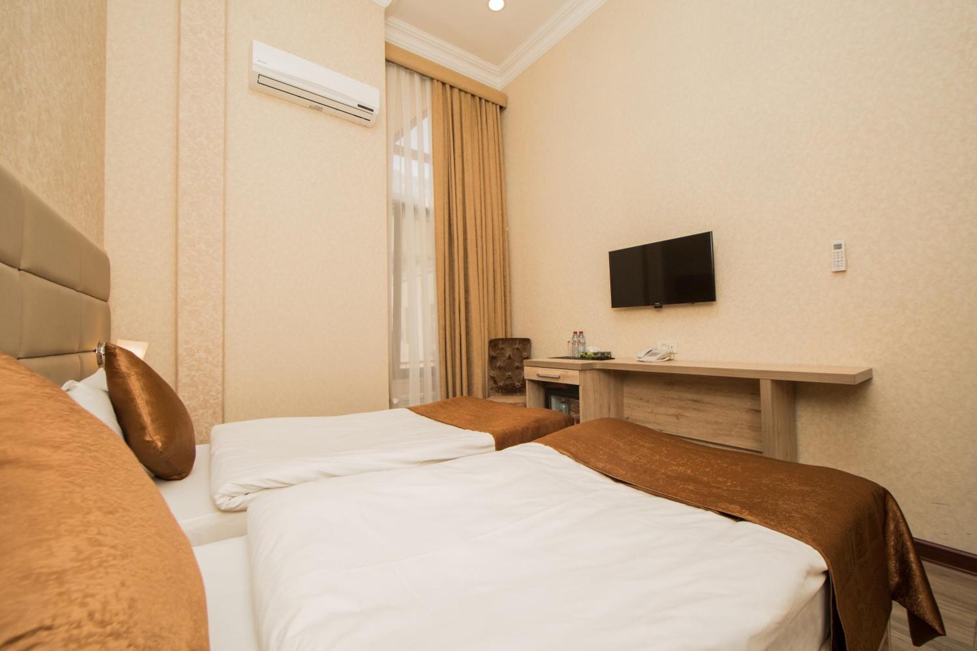 Passaje Old Hotel Baku Ngoại thất bức ảnh