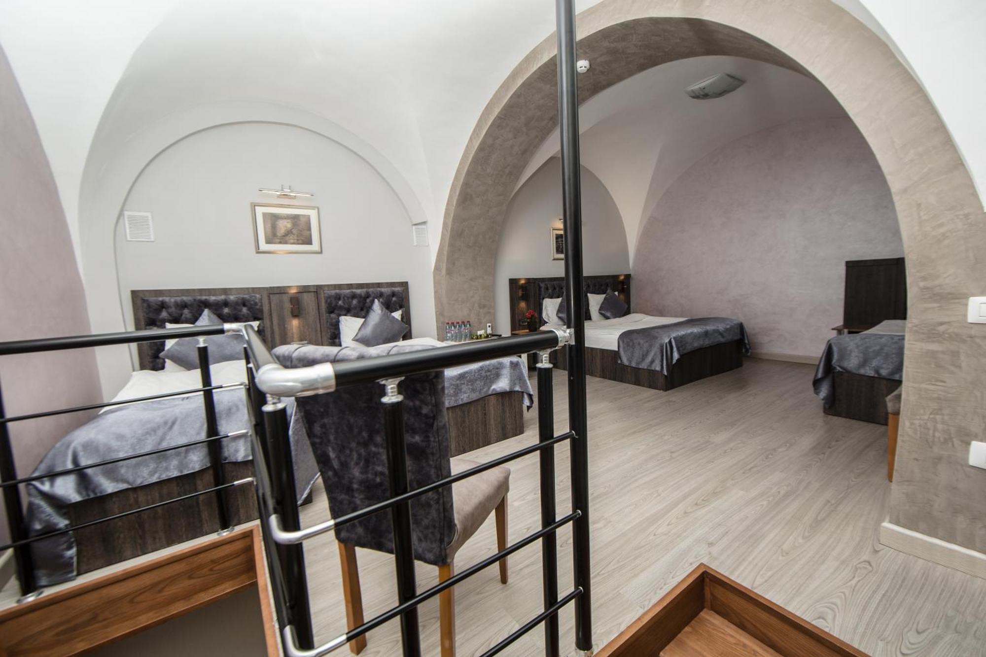 Passaje Old Hotel Baku Ngoại thất bức ảnh