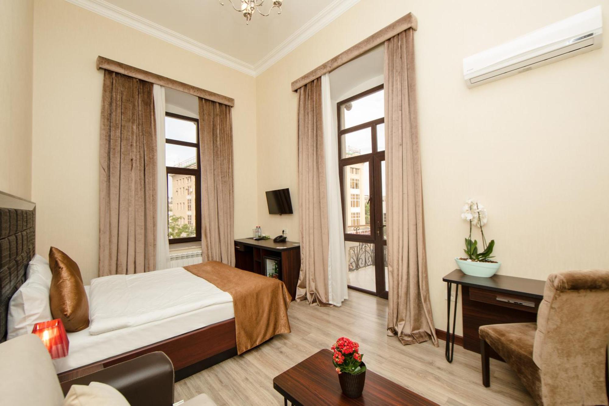 Passaje Old Hotel Baku Ngoại thất bức ảnh